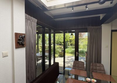 Eetkamer van bungalow De Kateeker in Ootmarsum